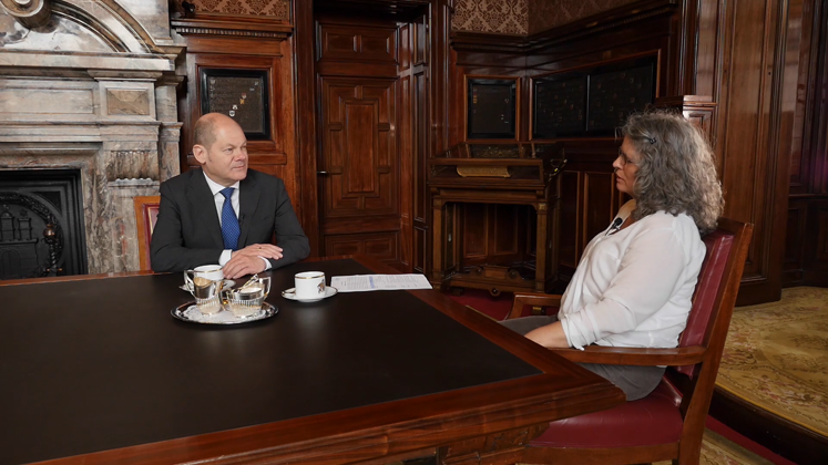 Still large interview olaf scholz export